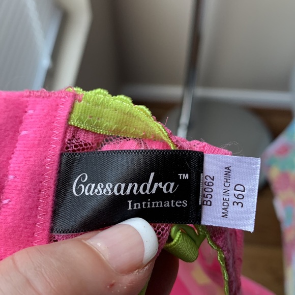 NWOT Padded Underwire Bra - 2 for $10 Mix & Match - Picture 5 of 5